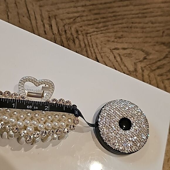 Pearl heart hair clip - Picture 4 of 6